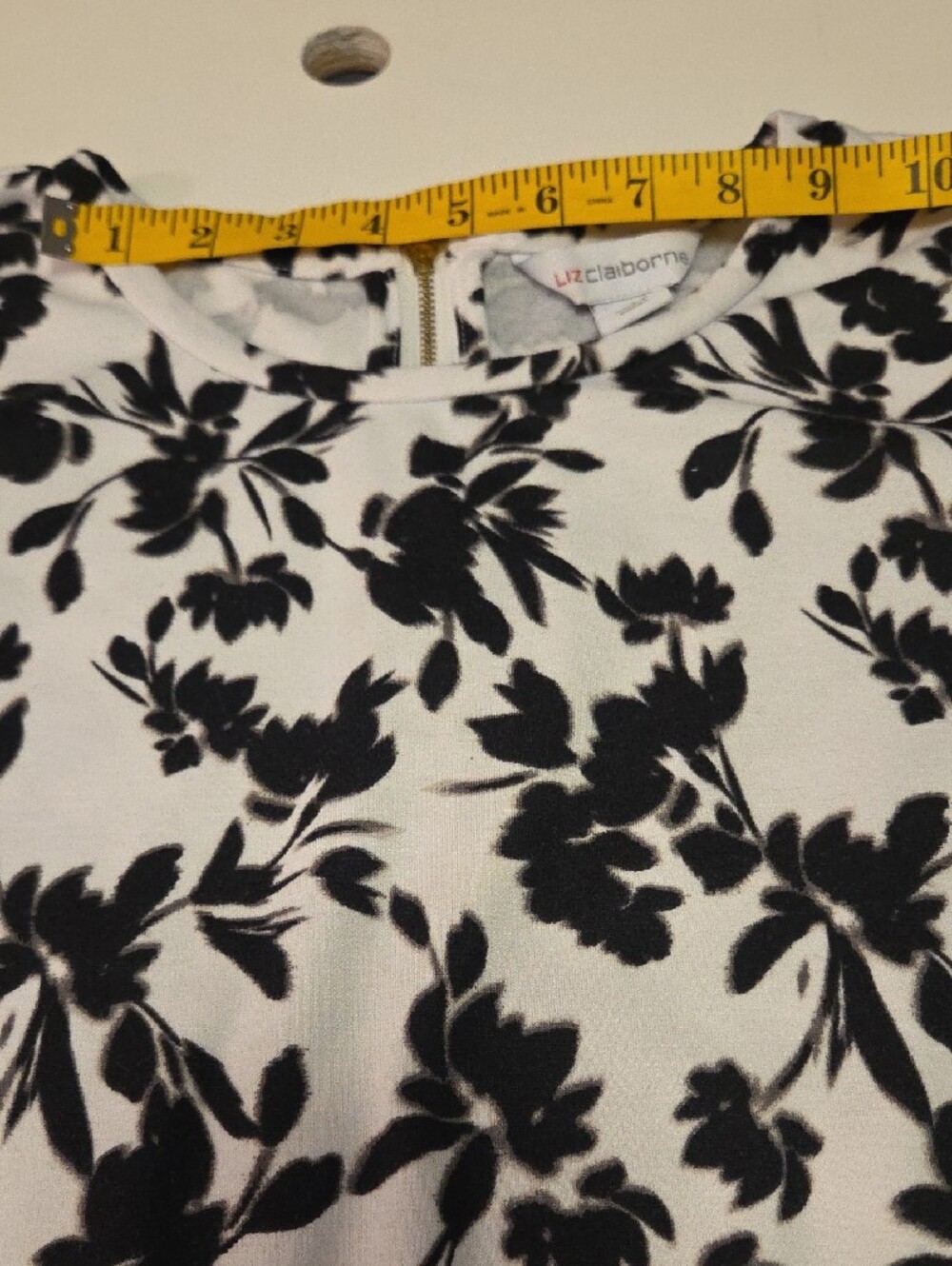 Liz Claiborne White Short-Sleeve Top with Black Floral Print XXL - Picture 11 of 12